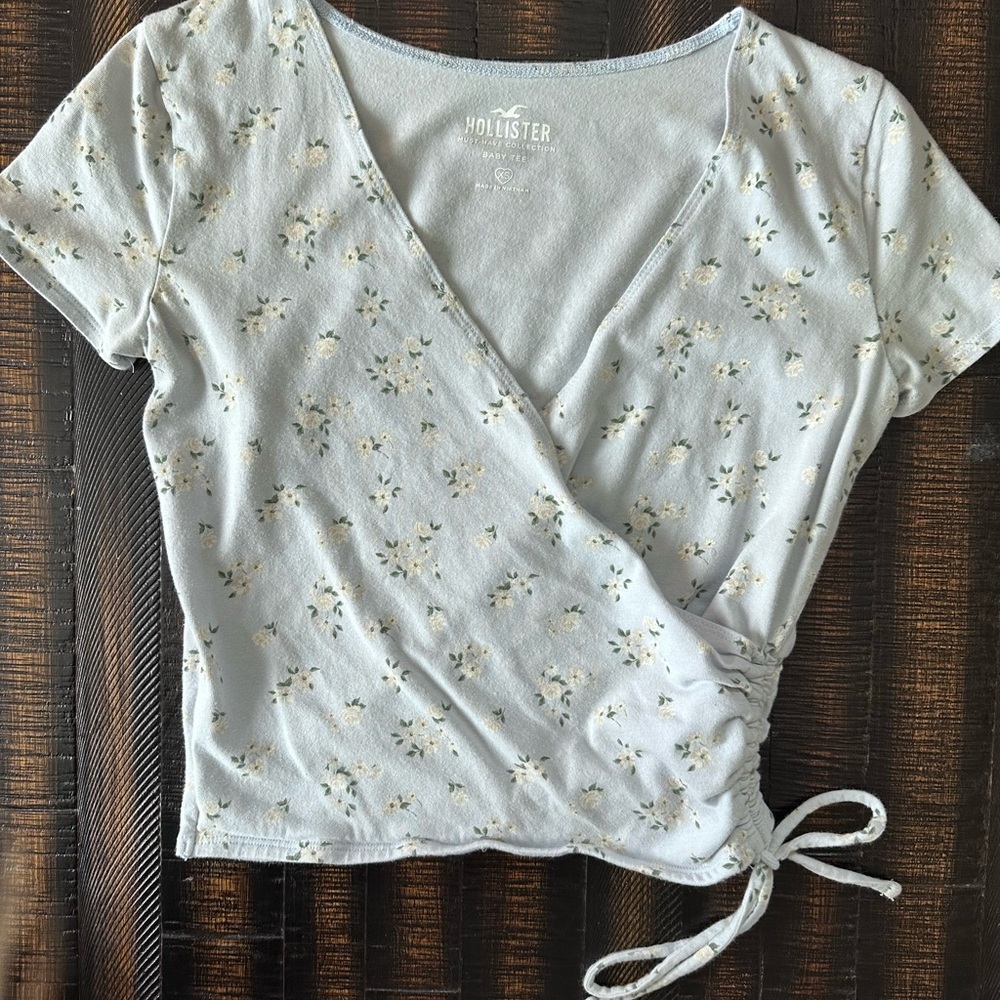 Hollister Women's Floral Top
